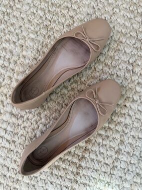 Porte & Paire (Net-A-Porter) Women’s Nude Ballet Flats with Bow